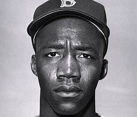 In 1959 Pumpsie Green was the first African American baseball player to  play for the Boston Red Sox, the last pre-expansion major league club to  integ Stock Photo - Alamy